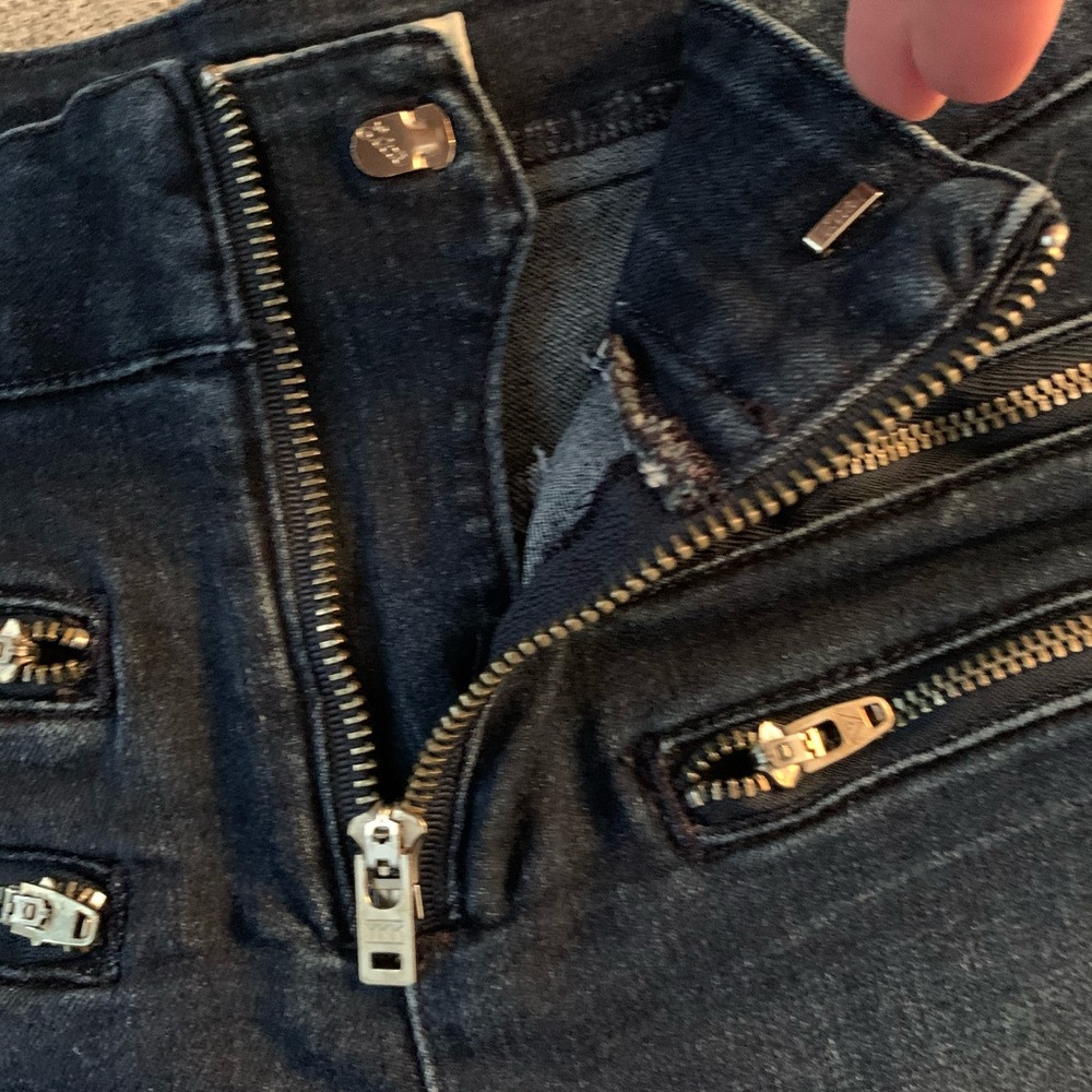 Guess Denim Shorts - Picture 3 of 6